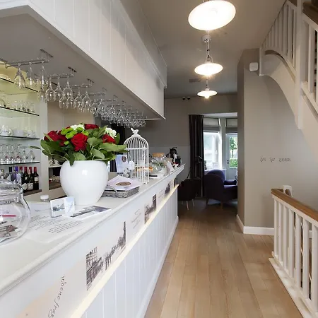 Apostrophe - Hotel De Haan