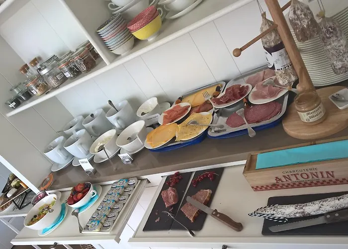 Apostrophe - Hotel De Haan