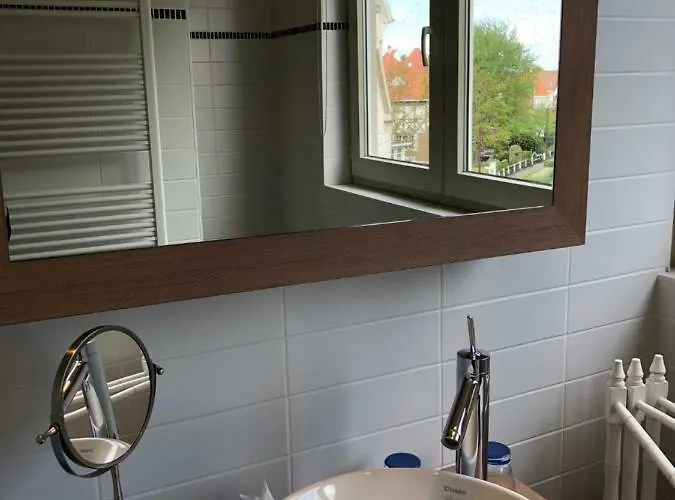 Apostrophe - Hotel De Haan